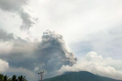 gunung lewotobi