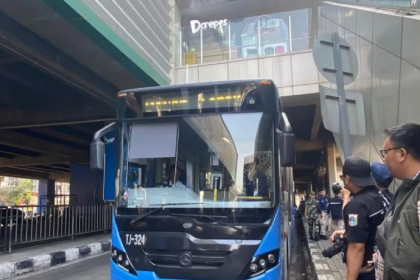 Transjabodetabek Sawangan - Lebak Bulus
