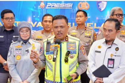 Kakorlantas Polri pada Rapat Evaluasi Regident dan Rakernis Gakkum 2025