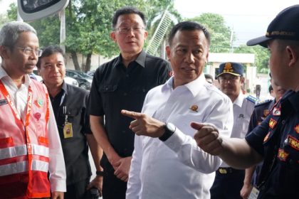 Kegiatan Kunjungan Kerja Dirjen Hubdat dalam rangka persiapan Angkutan Natal 2025 dan Tahun Baru 2026 di PO. Bus Sinar Jaya pada hari Senin, 10 November 2025 1