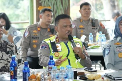 Kakorlantas Tinjau Jalur Puncak Pastikan Kesiapan Operasi Lilin Natal 2025