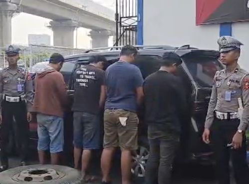 Pelaku Pencurian Ban Serep di Tol Cikampek